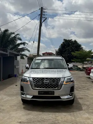 Nissan Patrol 2017 Silver