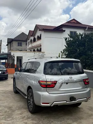 Nissan Patrol 2017 Silver
