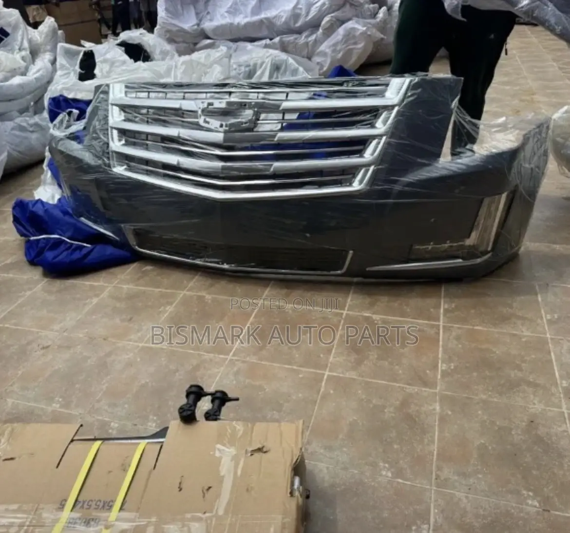Cadillac Escalade 2017 2018 2019 2020 Front Bumper Complete