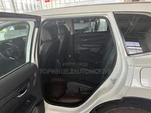 Honda CR-V 2023 White