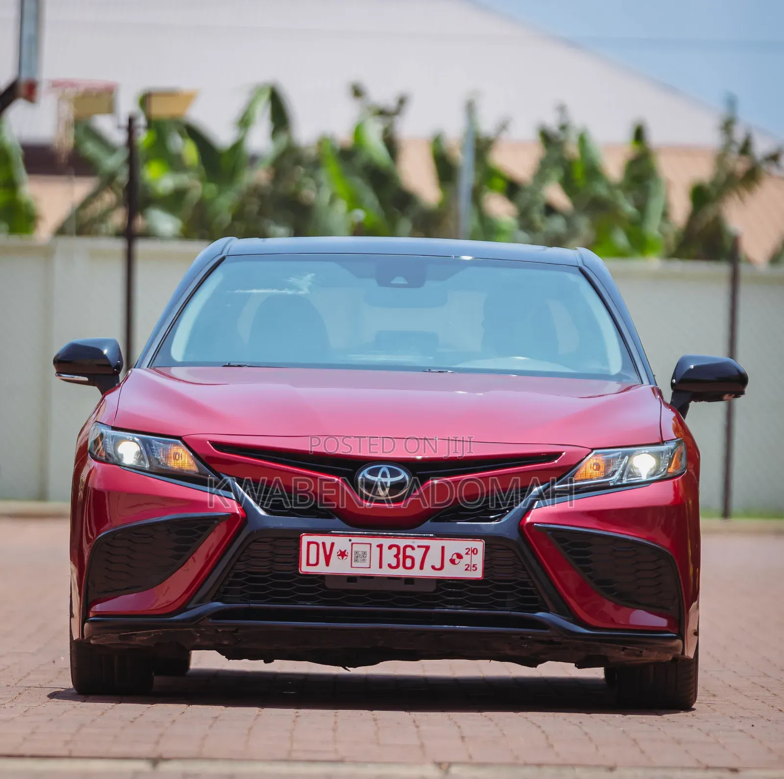 Toyota Camry SE 2022 Red