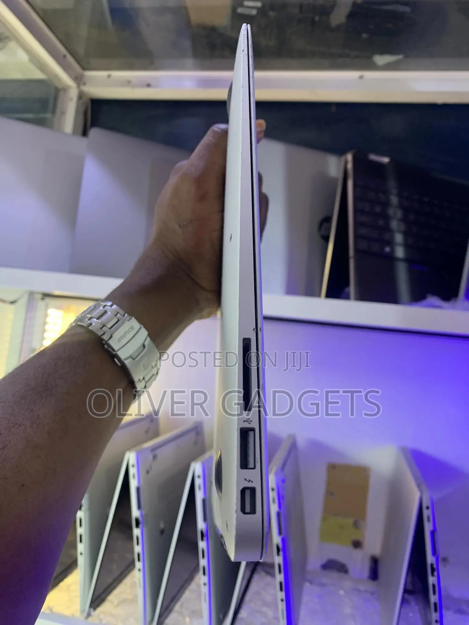 Laptop Apple MacBook Air 8GB Intel Core I5 SSD 256GB