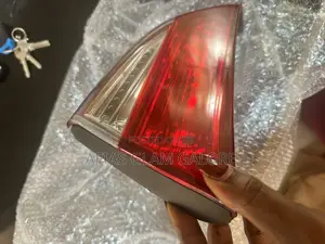 Hyndai Elantra Boot Light 2016