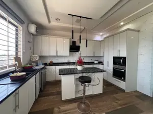 2bdrm Apartment in Lakeside Estates for rent