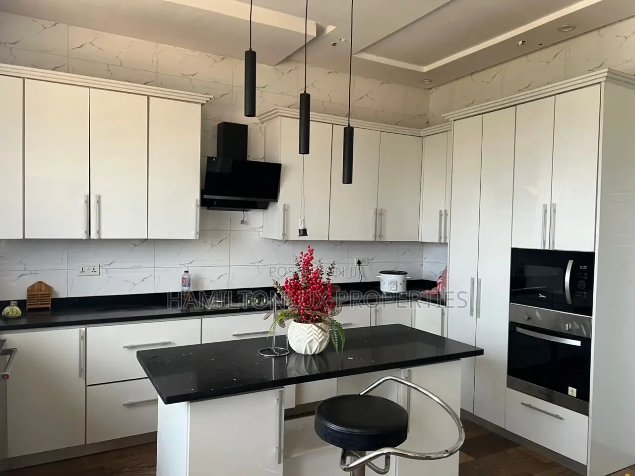 2bdrm Apartment in Lakeside Estates for rent