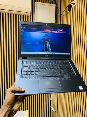 Laptop Dell Latitude 5490 12GB Intel Core I5 SSD 256GB