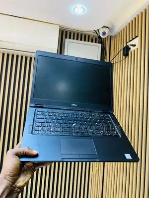 Laptop Dell Latitude 5490 12GB Intel Core I5 SSD 256GB