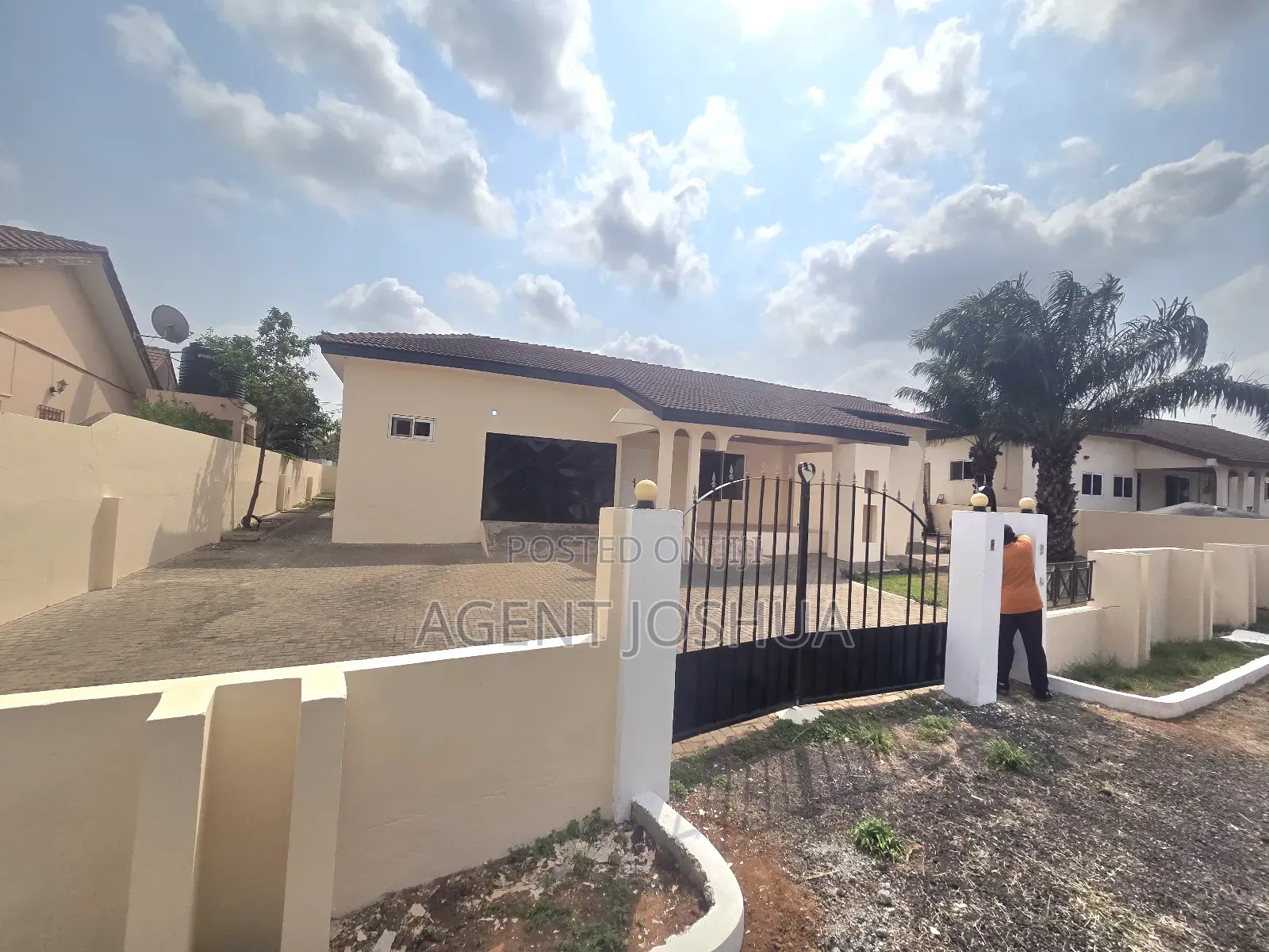4bdrm House in Manet Court Estate for sale