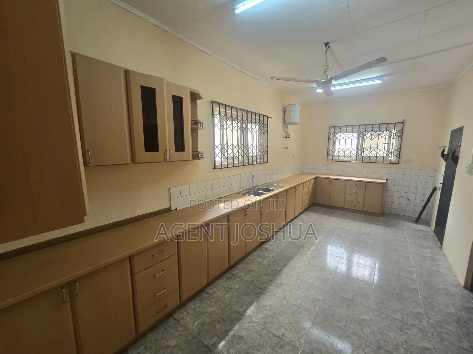 4bdrm House in Manet Court Estate for sale