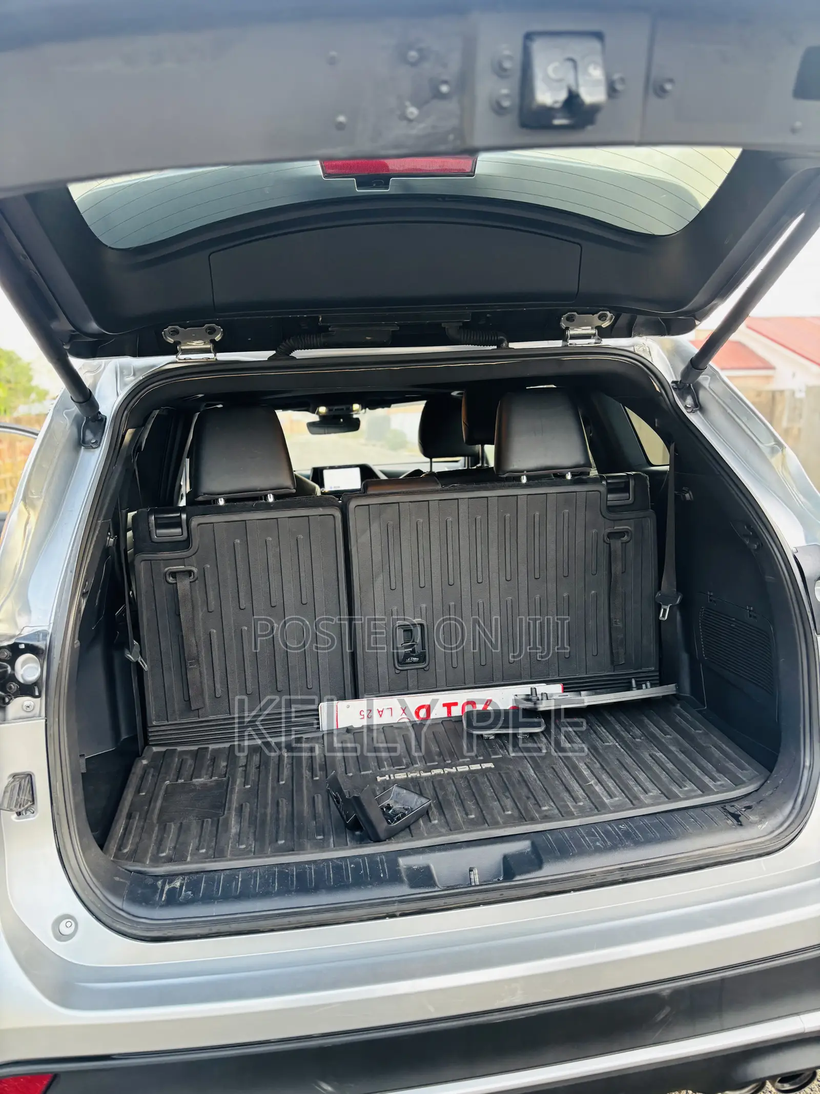 Toyota Highlander XSE FWD 2024 Silver