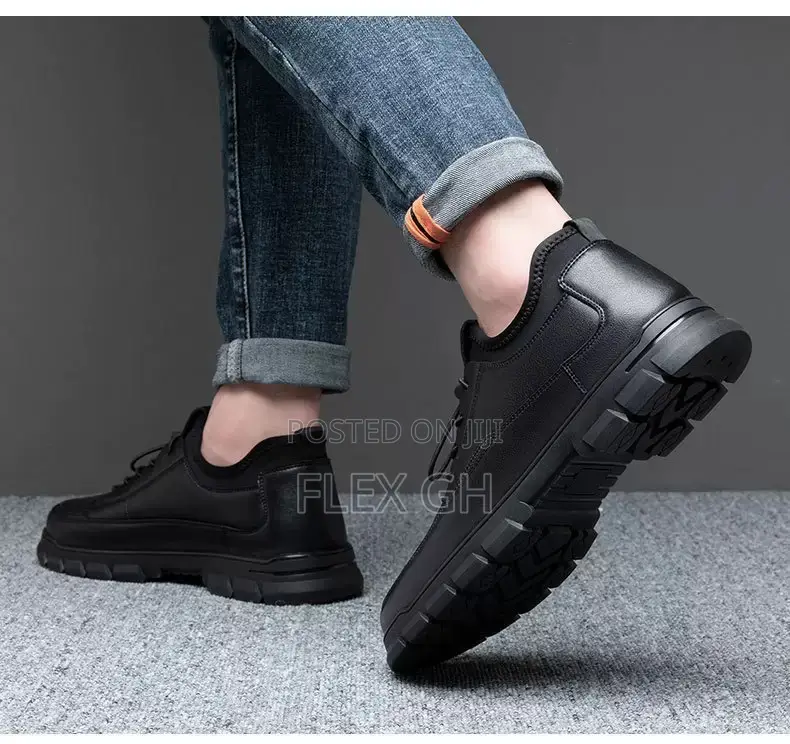 Men's Comfortable Casual Leather Lace-Up Soft Sole Shoe - Black