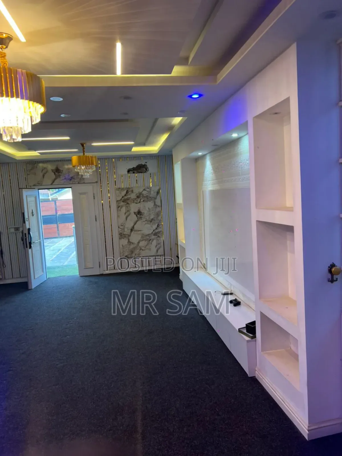5bdrm House in Around West Hills for sale
