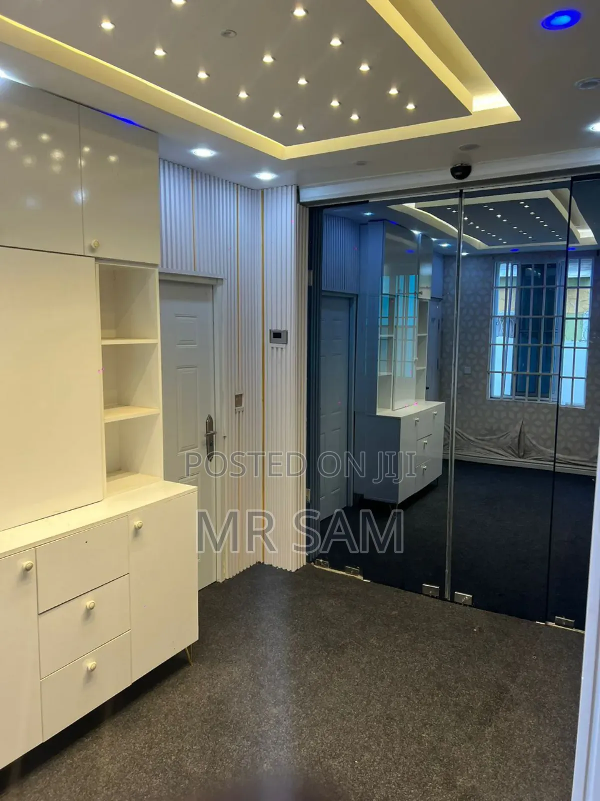 5bdrm House in Around West Hills for sale