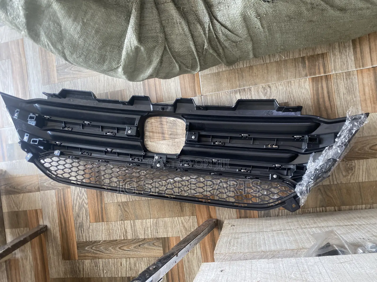 Honda Pilot 2016-2018 Front Grille