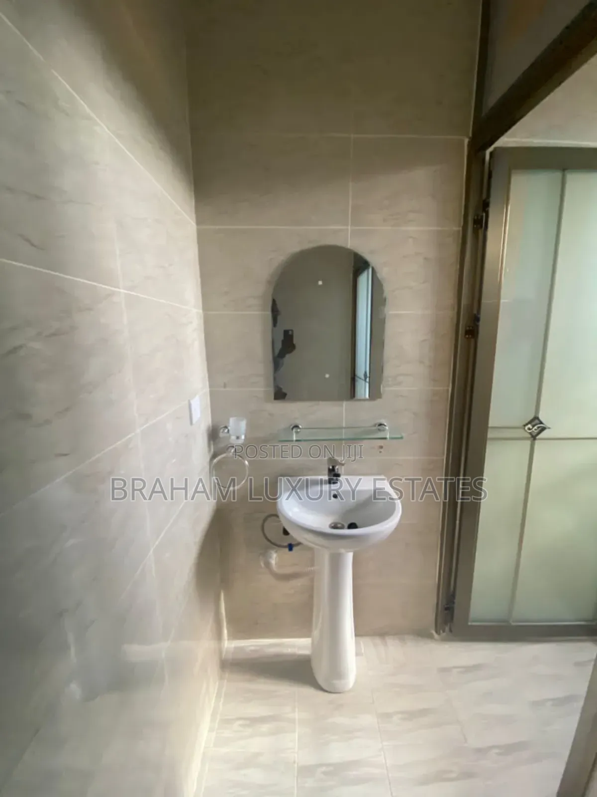 3bdrm Apartment in Braham Luxury, Spintex for rent
