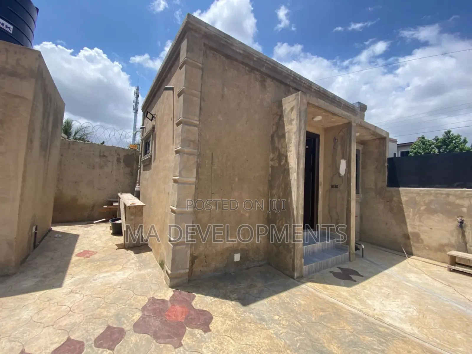 5bdrm House in Madev Realty, Kwabenya for sale
