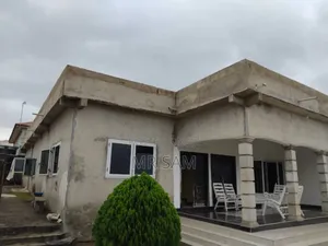 5bdrm House in Bortiano for sale