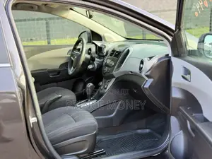 Chevrolet Sonic 2014 Brown