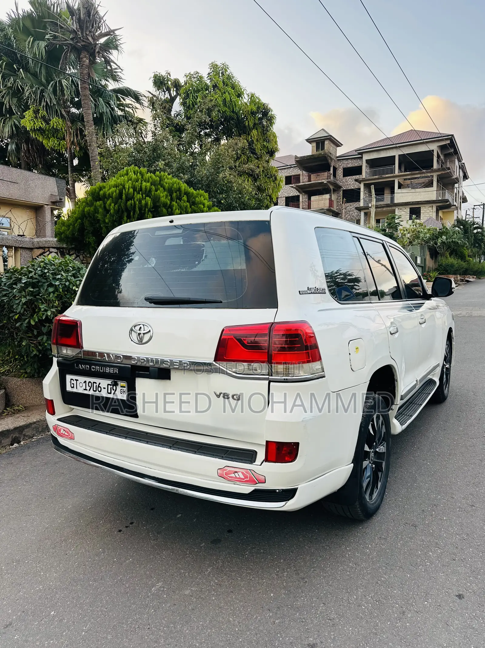 Toyota Land Cruiser 2007 White