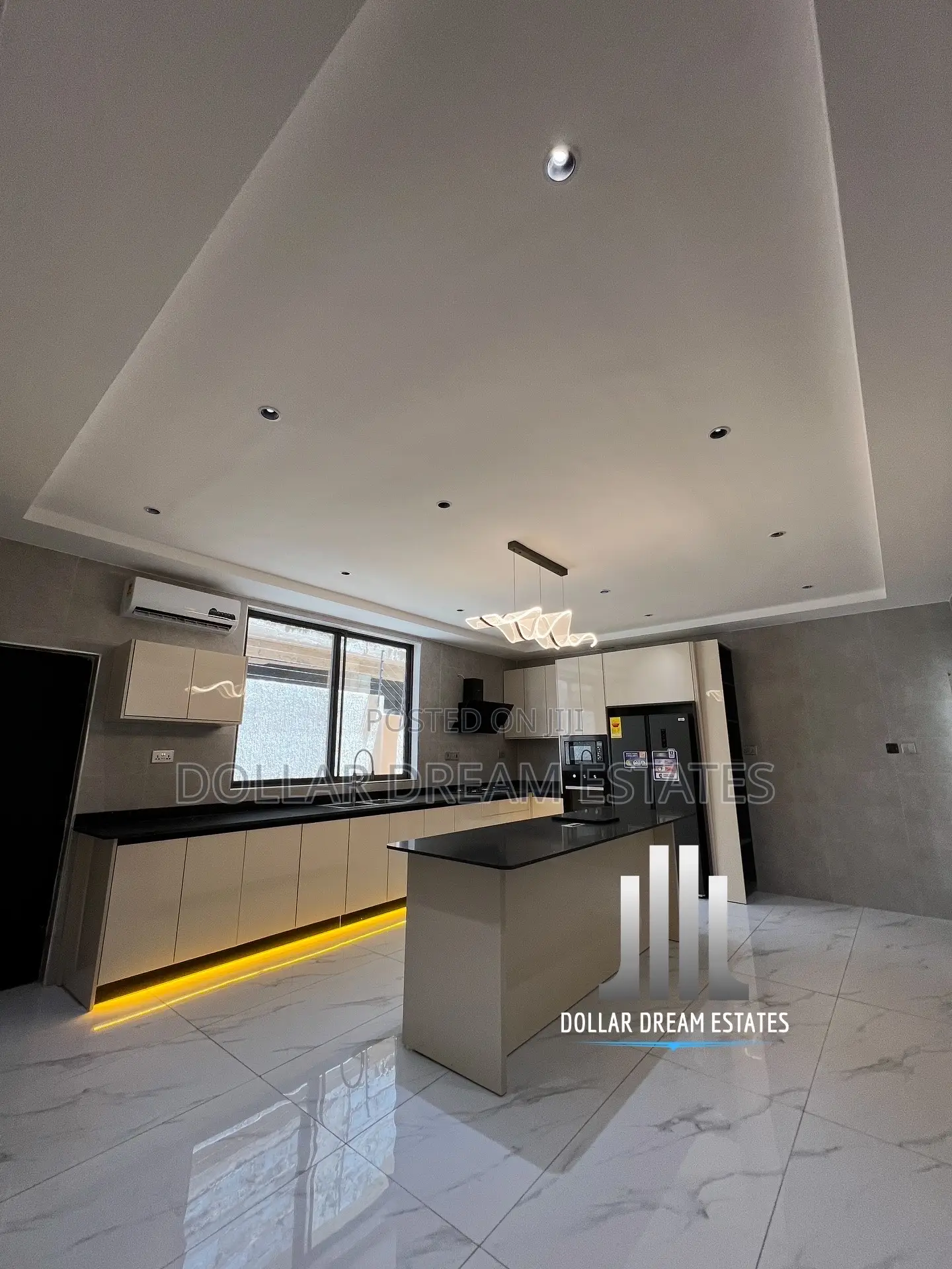 4bdrm House in East Legon for sale