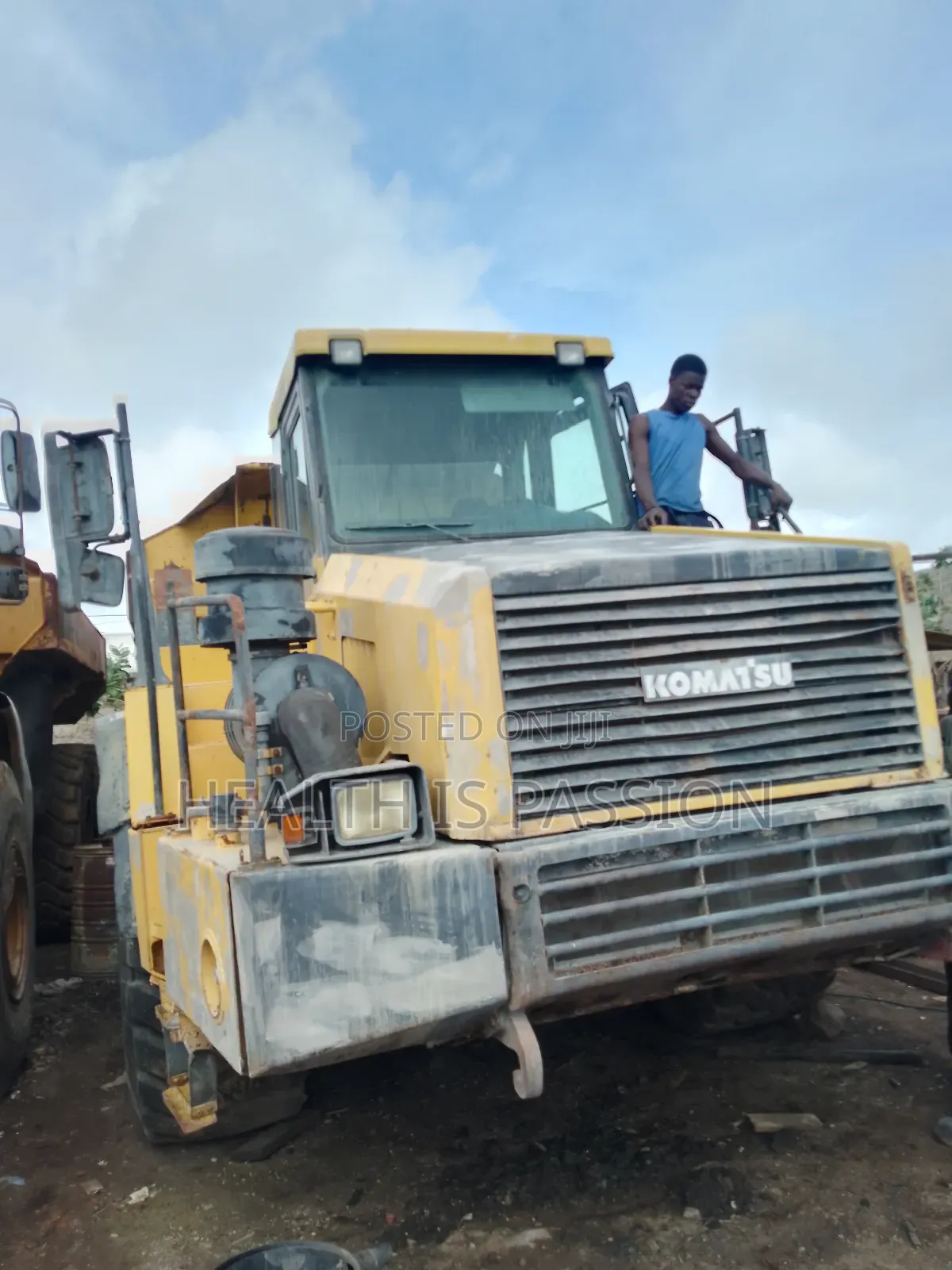 Slightly Used Cat740 Dump Truck for Sale.