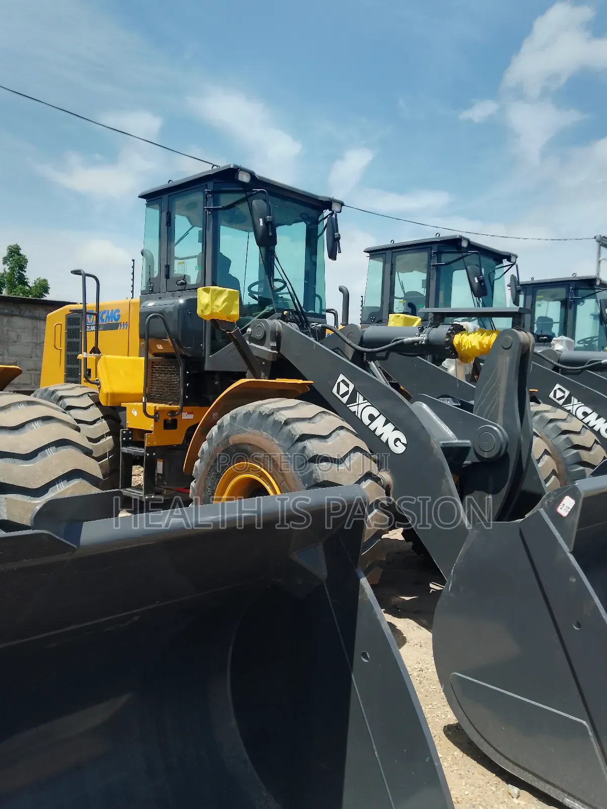 Brand New XCMG Payloaders, Excavators, Tipper Trucks, Backhoe, 4sale