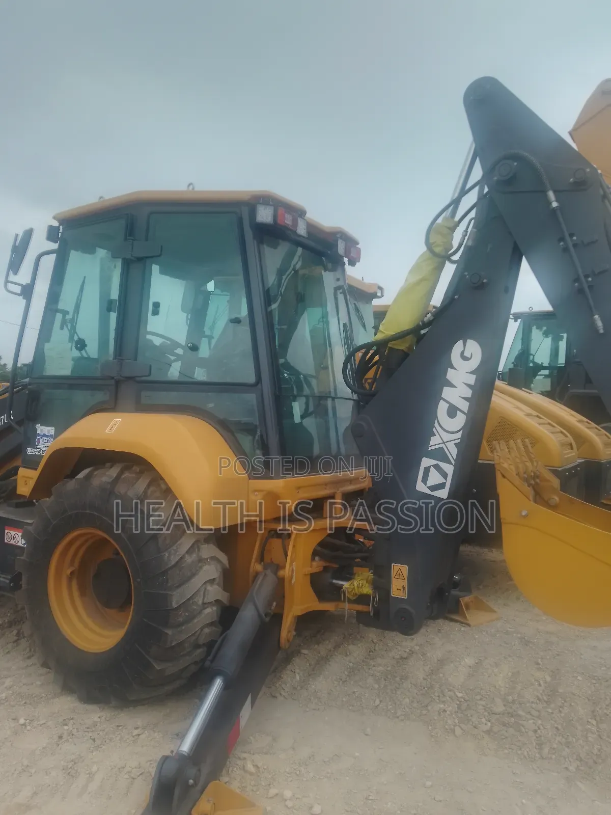 Brand New XCMG Payloaders, Excavators, Tipper Trucks, Backhoe, 4sale