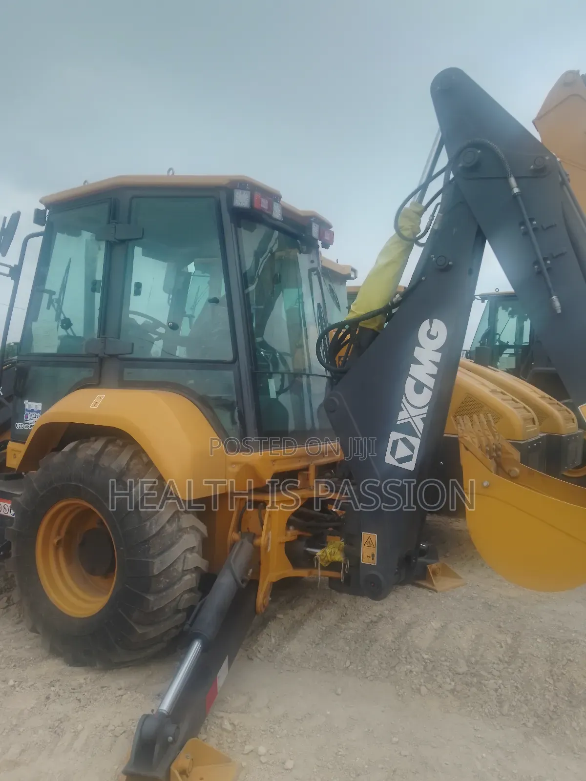 Brand New XCMG Payloaders, Excavators, Tipper Trucks, Backhoe, 4sale