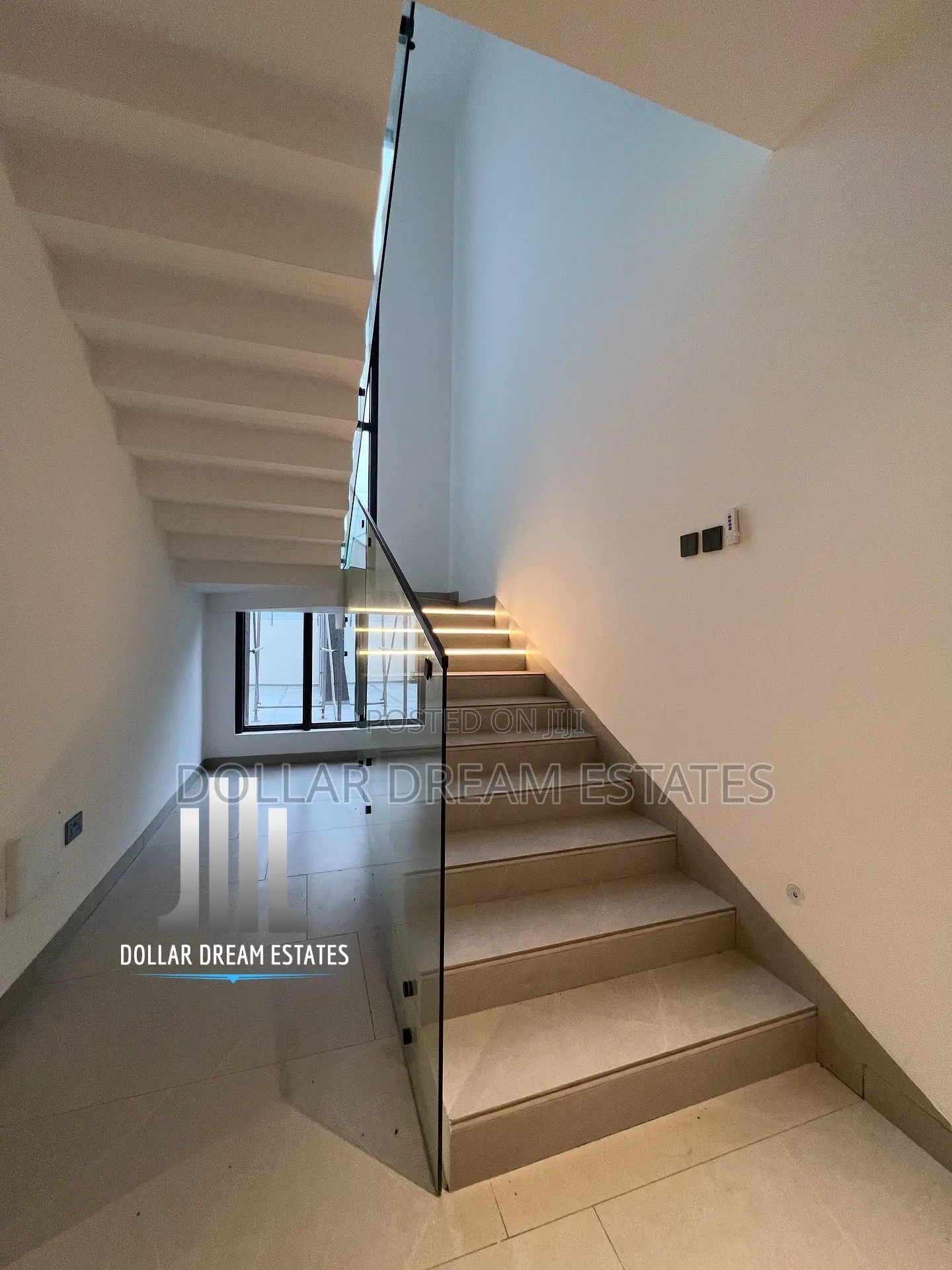 4bdrm House in Ashaley Botwe for sale
