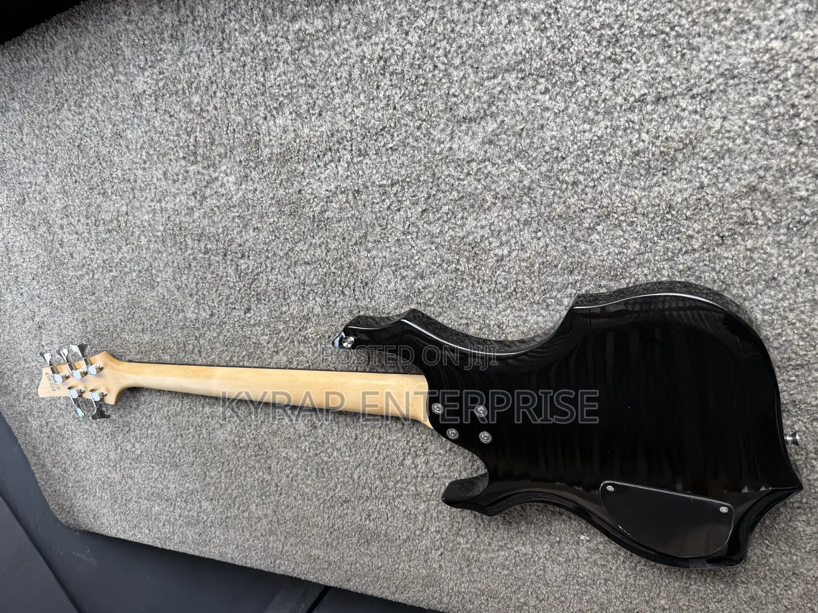 Ibanez 5 Strings Bass Guitar