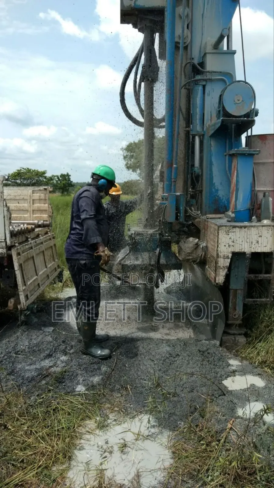 Professional Borehole Drill and Installation