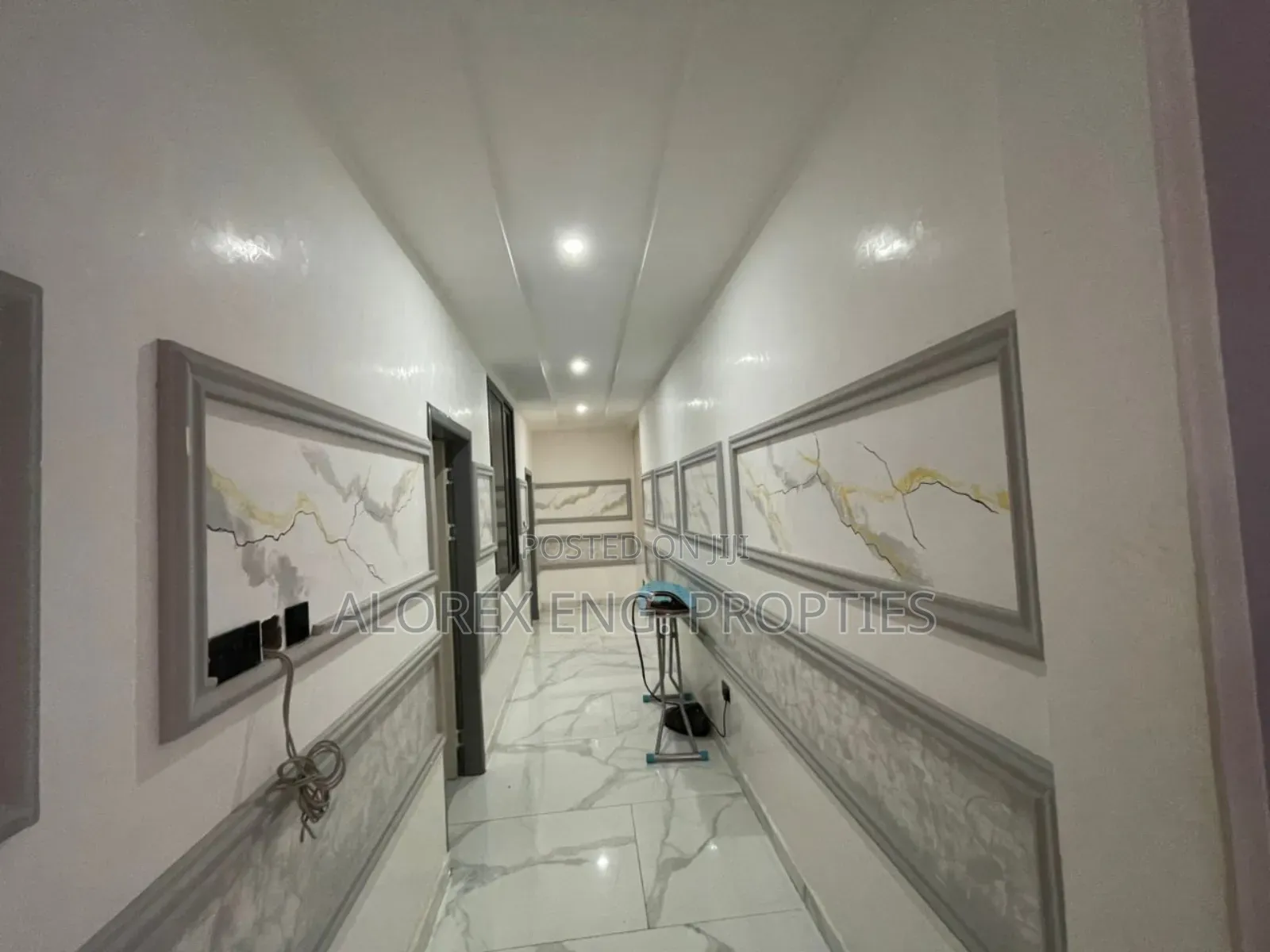 5bdrm House in Ayikuma, Dodowa for sale