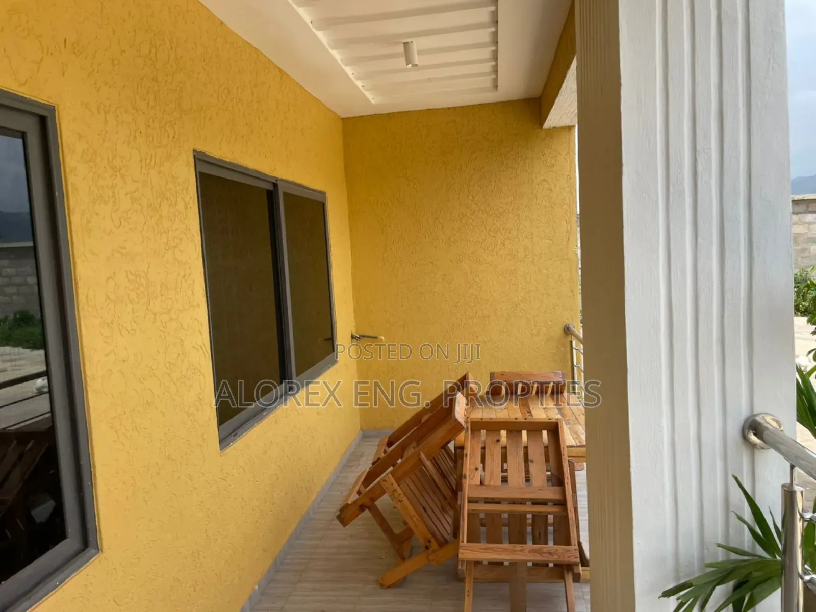 5bdrm House in Ayikuma, Dodowa for sale