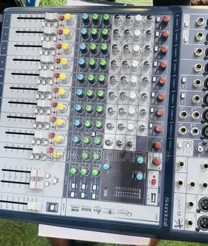 12 Channel Sound Craft Singnature Mixer