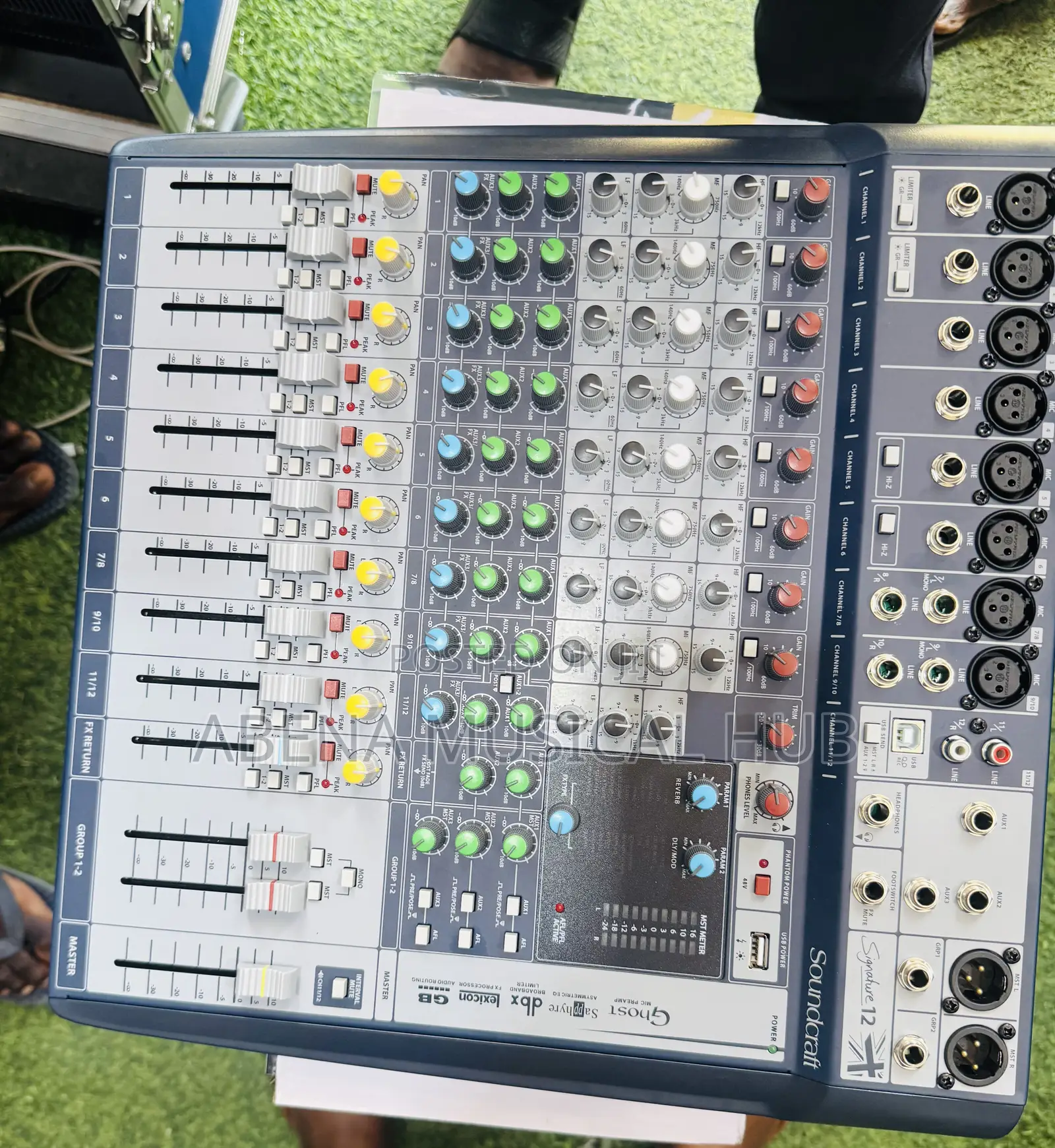 12 Channel Sound Craft Singnature Mixer