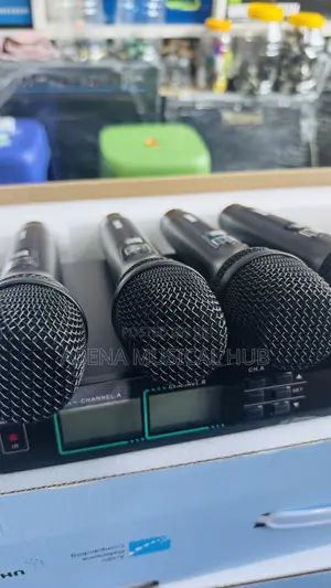Shure Uhf Professional Wireless Microphone 4 In 1