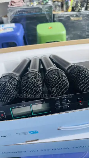 Shure Uhf Professional Wireless Microphone 4 In 1