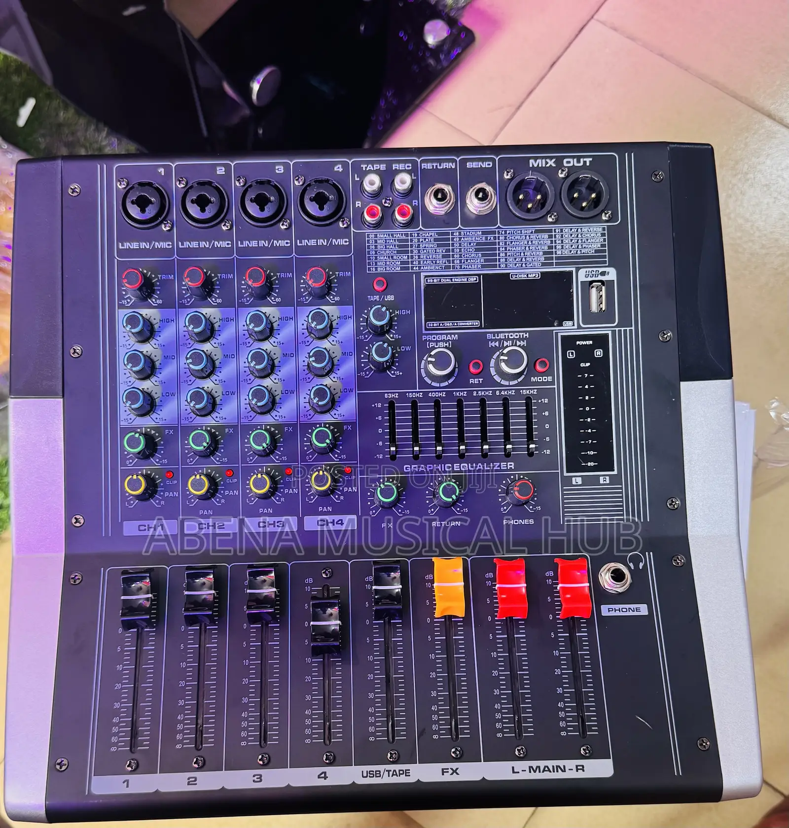 Kv 4 Channel Powered Mixer