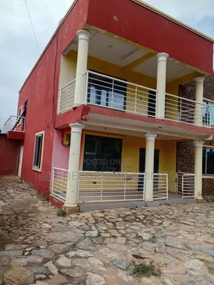 4bdrm House in Bee Decor & Homes, Pentecost for rent