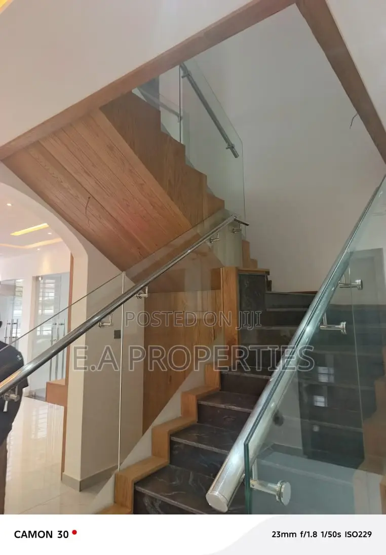 7bdrm House in E A Propeties, Ability for sale