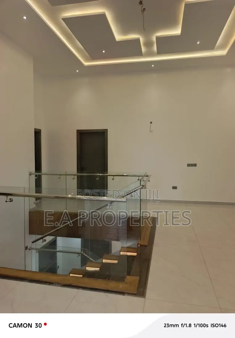 7bdrm House in E A Propeties, Ability for sale