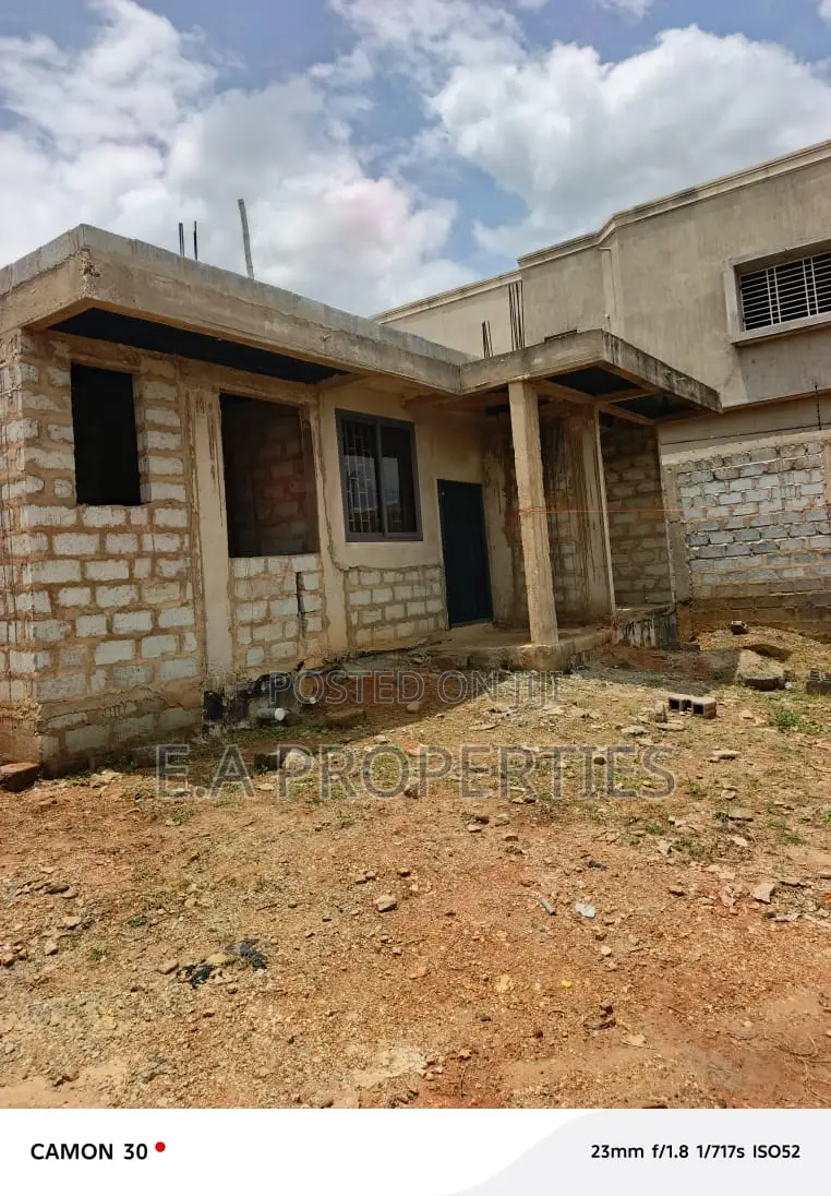 3bdrm House in E A Properties, Malejor for sale