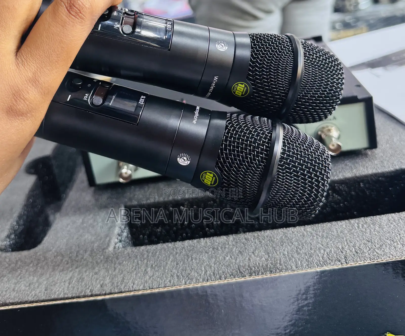 Shure SLX-D 2 in 1 Microphone