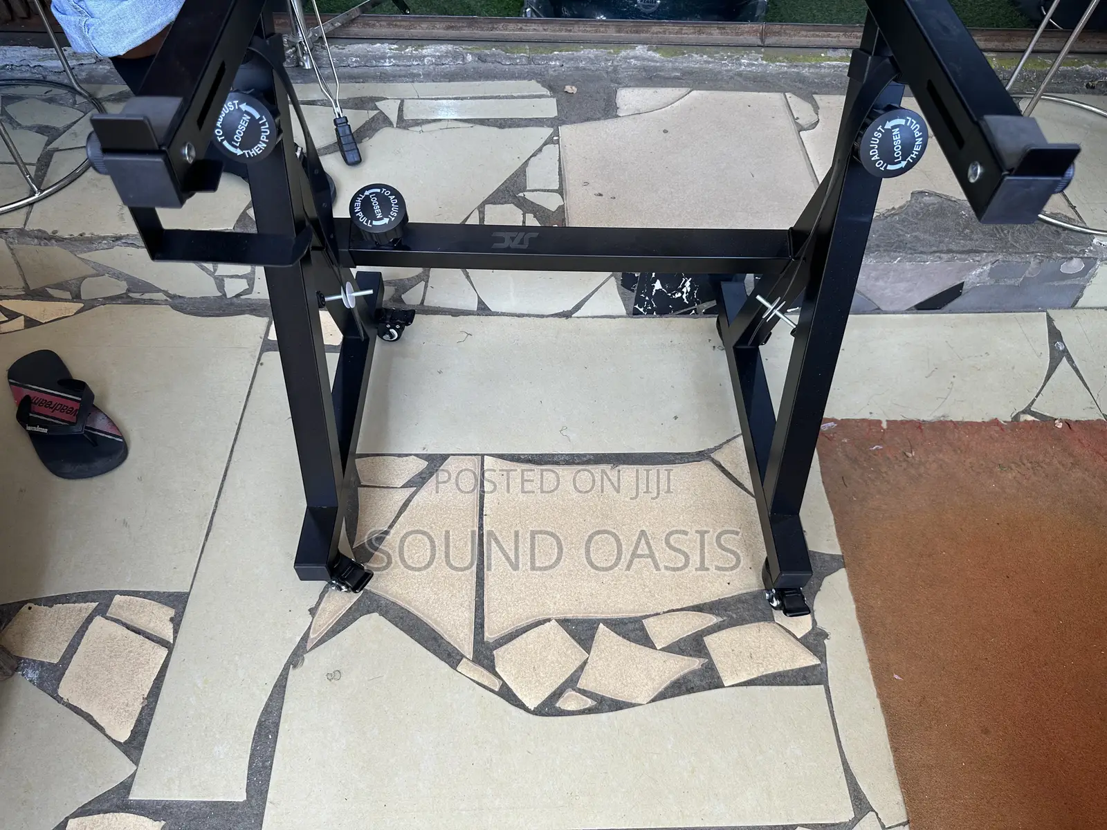 Jac Z-styled Heavy Duty Piano/Keyboard Stand Wiith Wheels