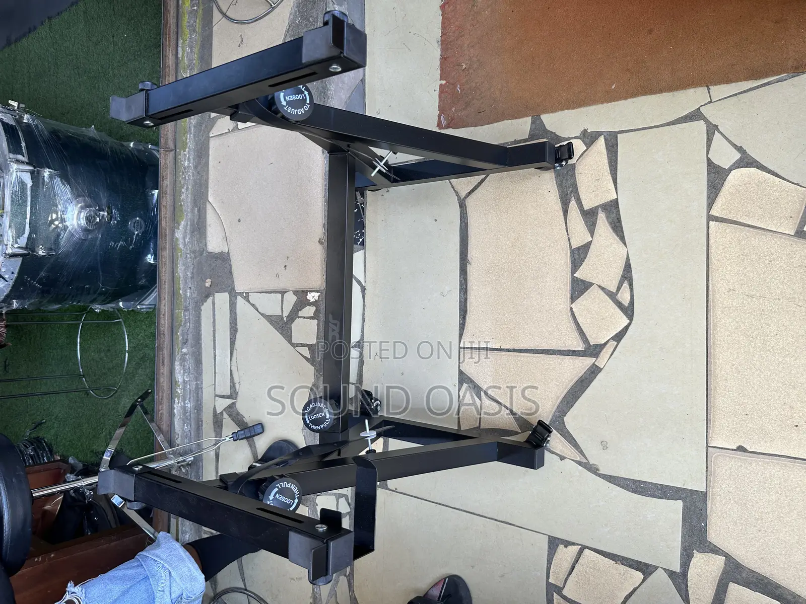 Jac Z-styled Heavy Duty Piano/Keyboard Stand Wiith Wheels
