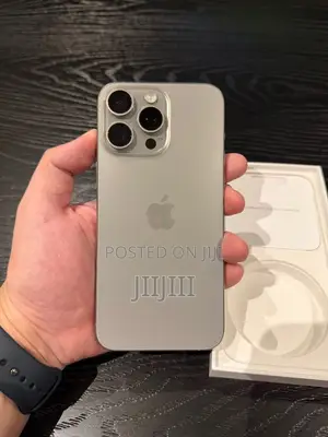 Apple iPhone 15 Pro Max 256 GB Silver