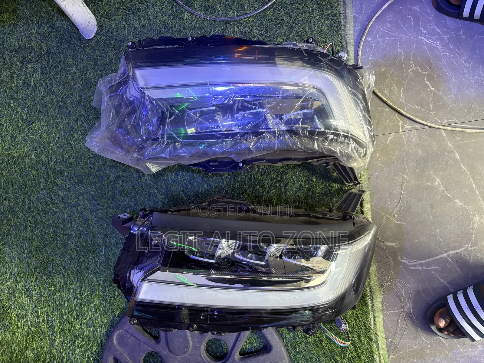Land Cruiser 300 2020,2021,2022, Headlight Available