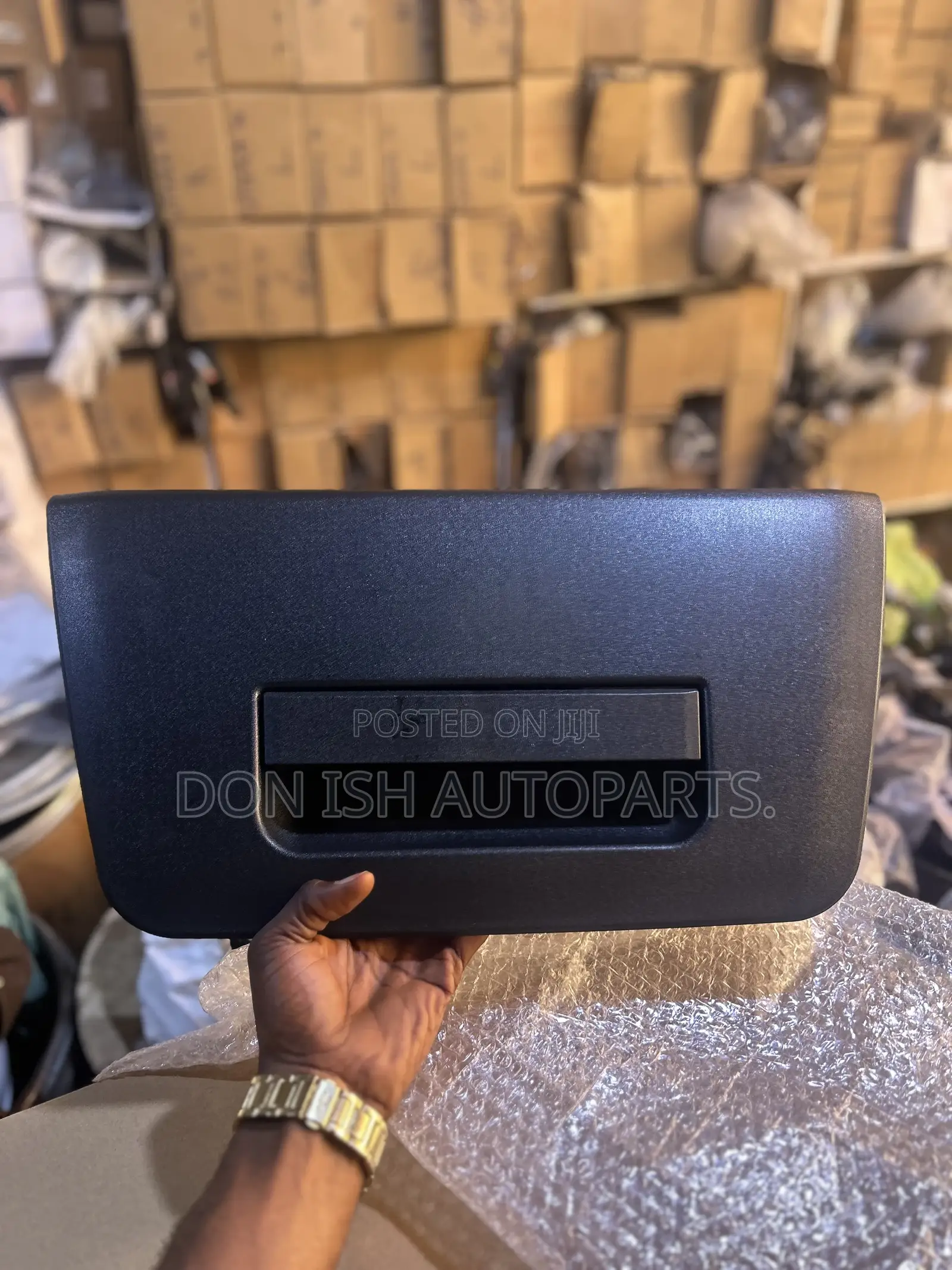 Boot Opener for Nissan Pickups 