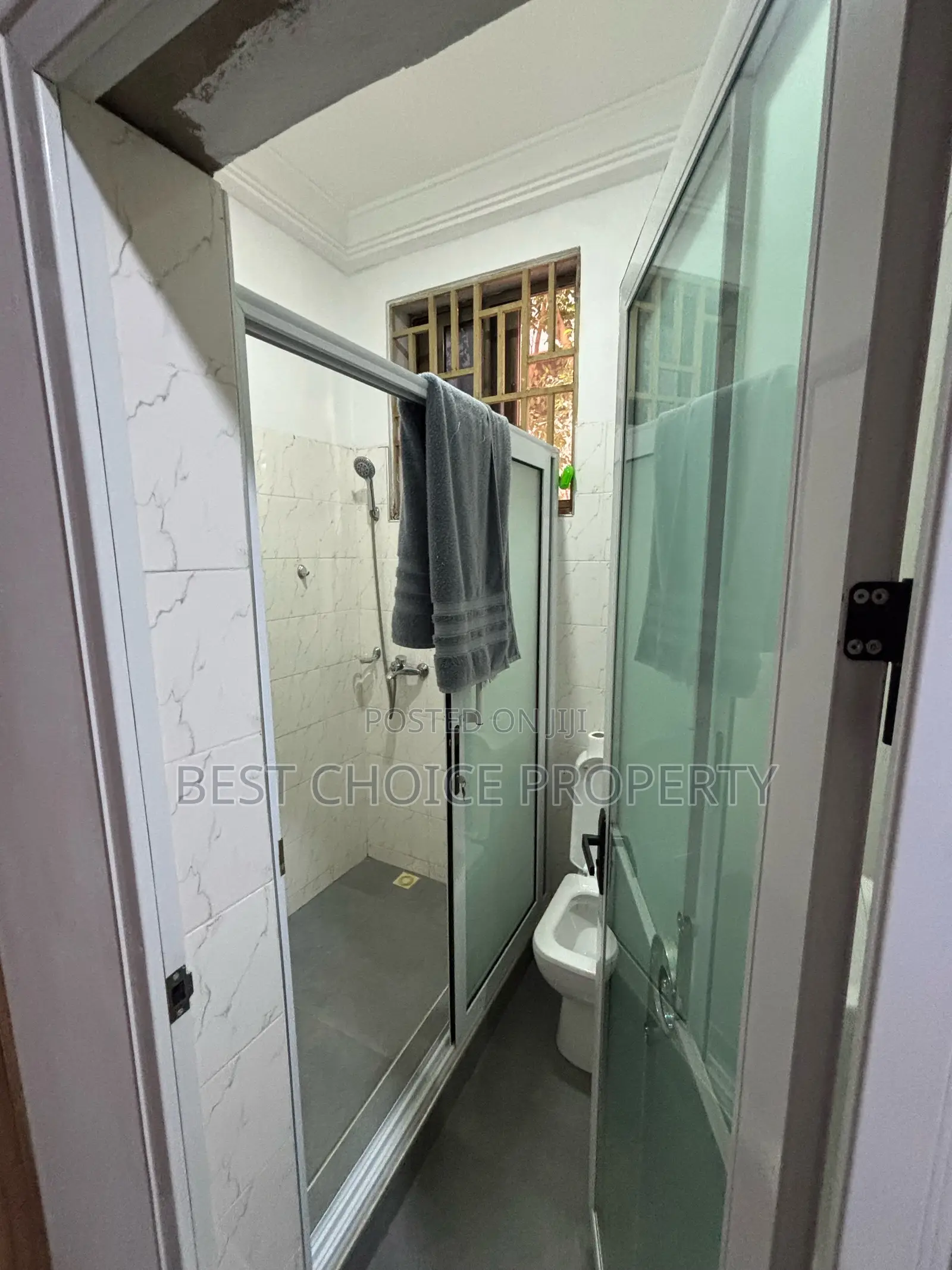 Furnished 2bdrm Apartment in Lakeside for rent