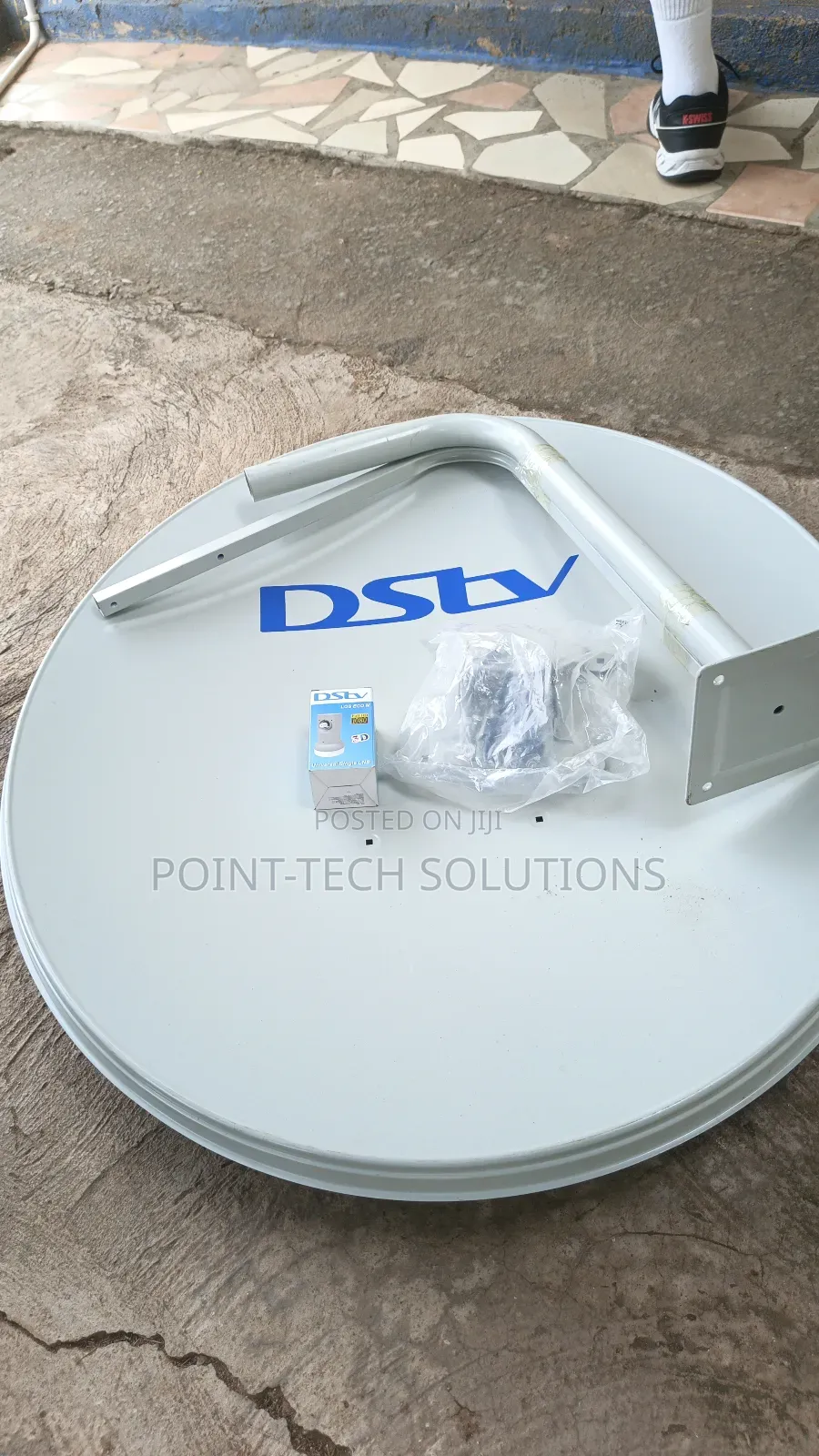 DSTV 90cm Dish With LNB Only